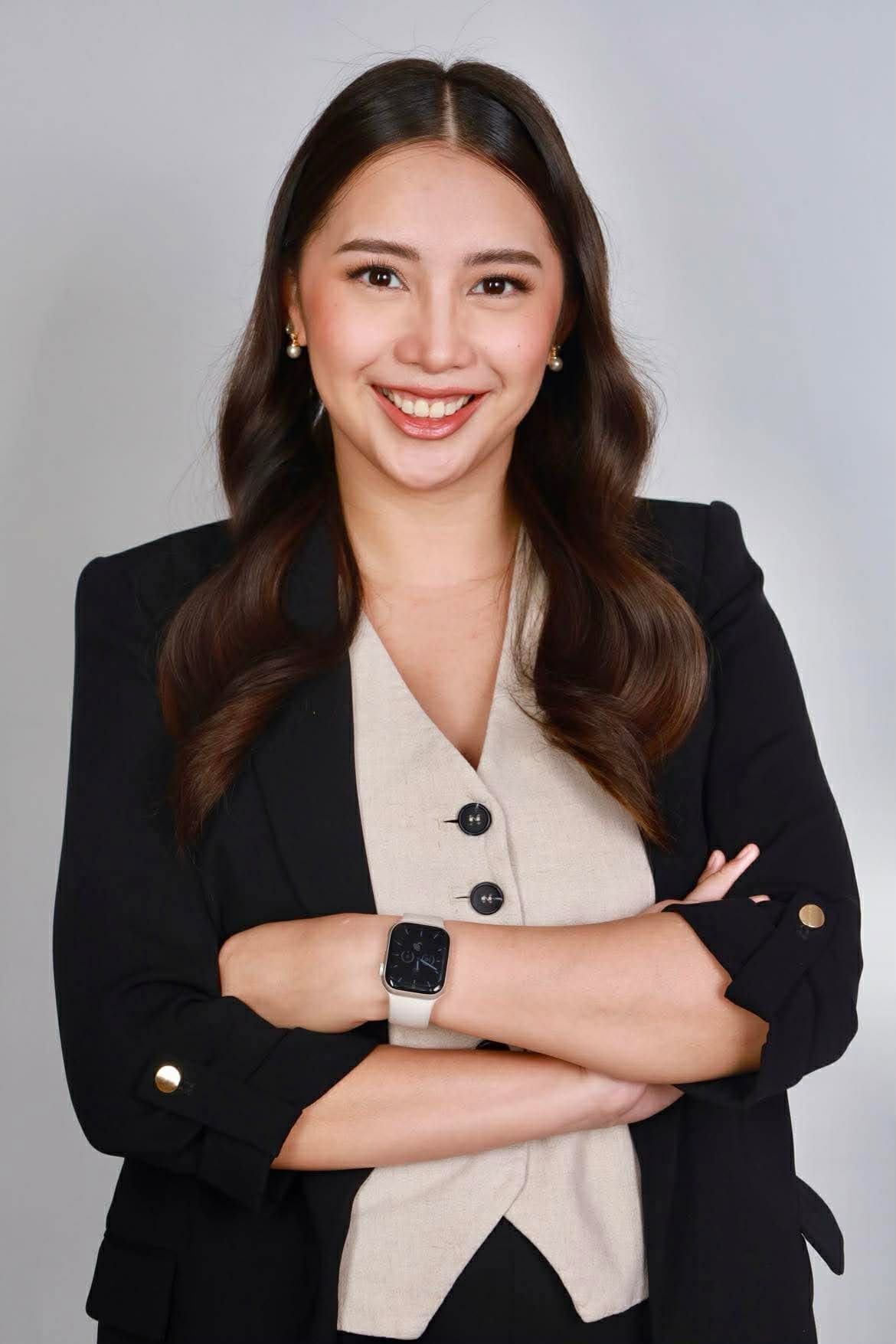 Vivienne Reyes, licensed architect and Shang Properties salesperson